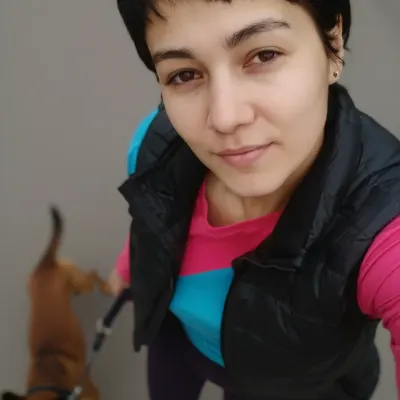 Амина, 32